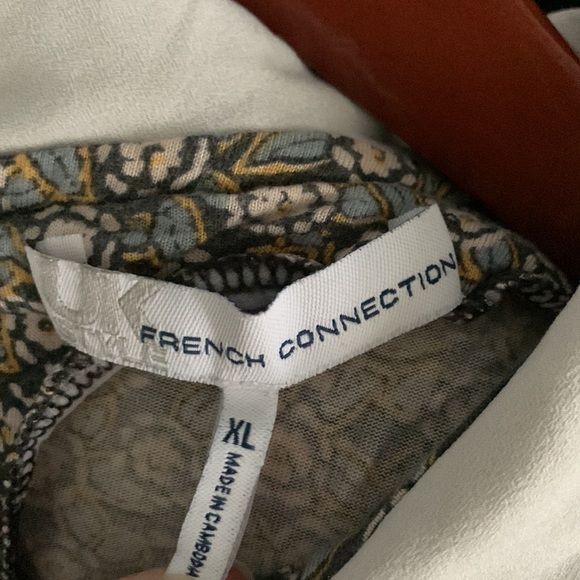 French Connection Modern Vintage Floral Peter Pan Collar Tank Blouse - Picture 3 of 7